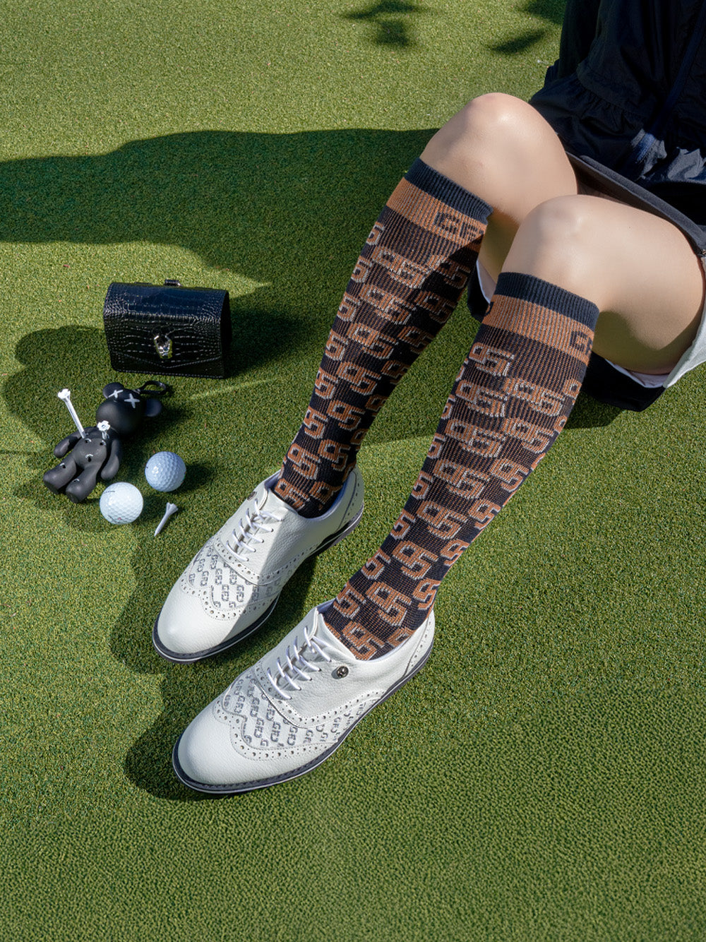 JACQUARD KNEE HIGH SOCKS